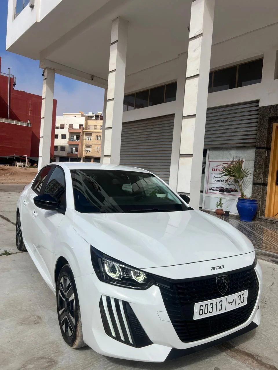 Peugeot 208 — véhicule en location à Agadir